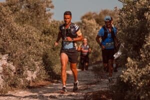 how do you carry your phone while trail running